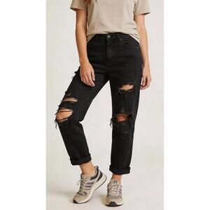 American Eagle Black Distressed Mom Jeans Size 8 Short